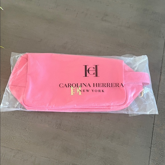 Carolina Herrera Bundle-NWT - Picture 15 of 15